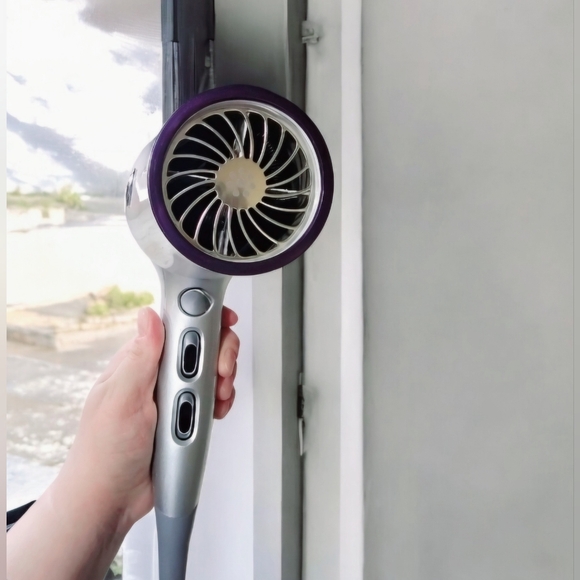 !!sold!!T3 Featherweight 2 professional Salon Hair Dryer Model 73820 - Picture 8 of 16